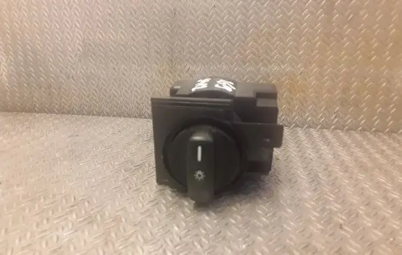 Mercedes-Benz A W169 Light switch 1695451704 A1695451704
