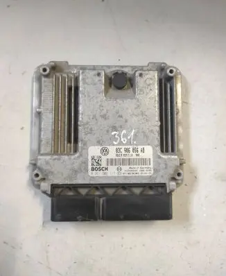 Volkswagen Golf Plus Engine control unit/module 03C906056AB 1039S08686 0261S02117