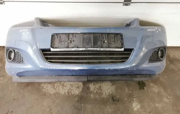 Opel Zafira B Front bumper