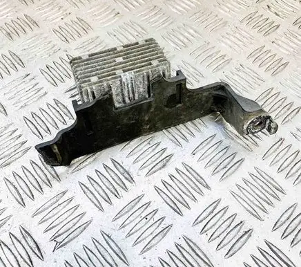 Glow plug pre-heat relay