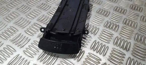 Hyundai Matrix Cup holder kr8479317000 kr84793-17000