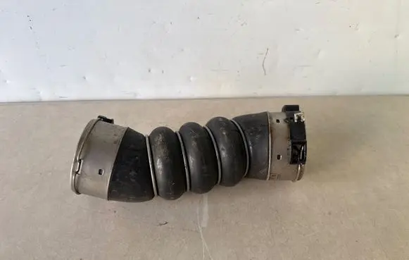 BMW 6 G32 Gran Turismo Intercooler hose/pipe 8571024