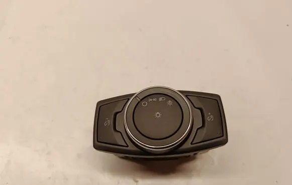Ford Fusion Light switch DG9T13D061CCW