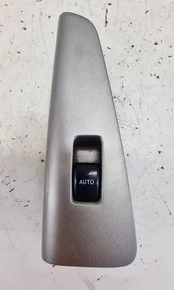 Toyota Corolla Verso E121 Electric window control switch 7427113040