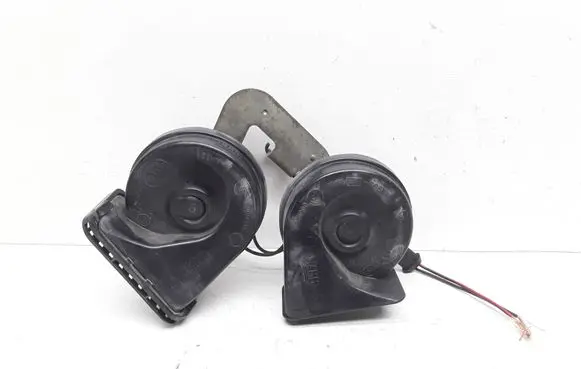 Volvo XC90 Horn signal 31111192