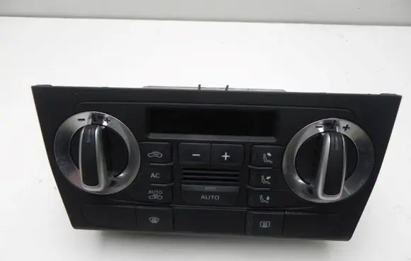 Audi A3 S3 A3 Sportback 8P Climate control unit 8P0820043BK Y611
