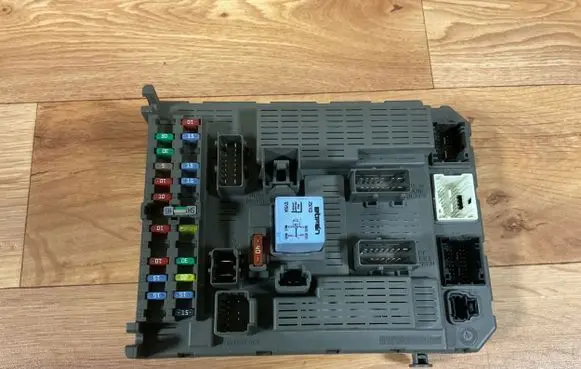 Citroen C8 Fuse module 1499703080