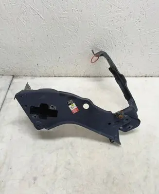 Mercedes-Benz E W211 Headlight/headlamp mounting bracket A1298172820 A2116260630