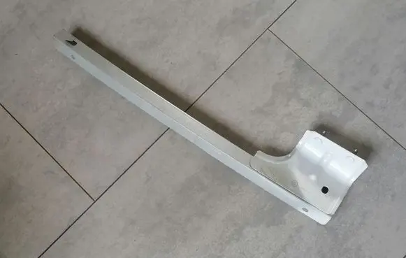 Opel Vivaro Front door windshield rail 80217855R 2390495
