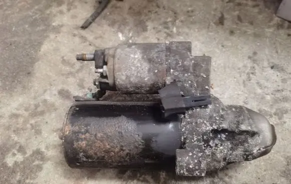 Mini Cooper Countryman R60 Starter motor 7823314