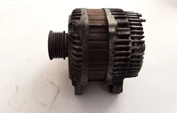 Renault Laguna III Generator/alternator 8200363528