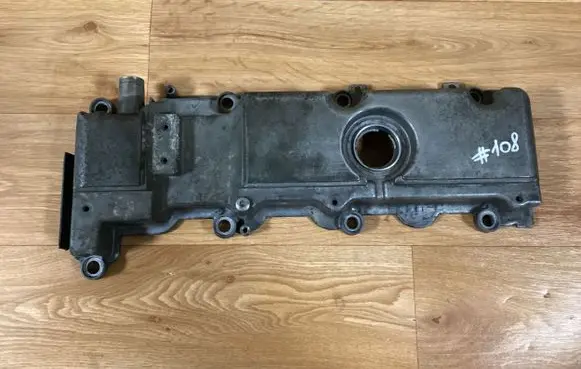 Opel Zafira A Rocker cam cover 90528787
