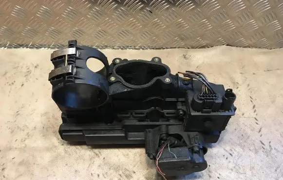 Mercedes-Benz E W211 Intake manifold A6460902437