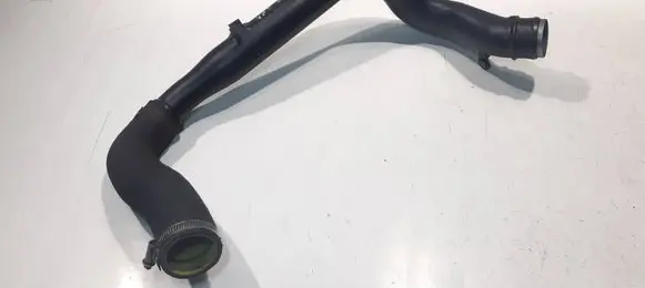 Volvo V70 Intercooler hose/pipe 30647918 7321