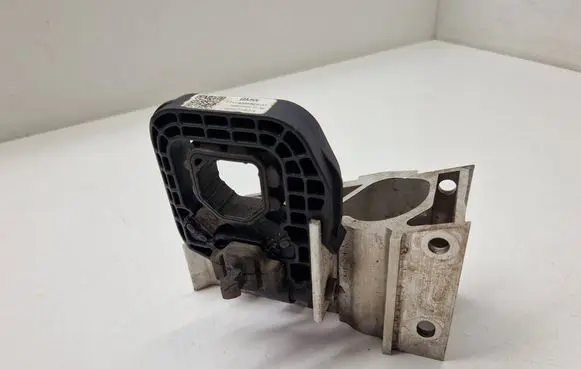 BMW 3 G20 G21 Radiator mount bracket 7422234 9895624