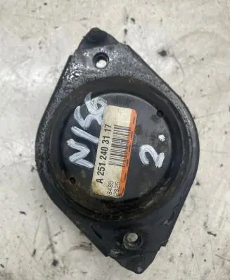 Mercedes-Benz ML W164 Engine mount bracket A2512403117
