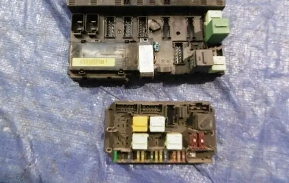 Land Rover Range Rover L322 Fuse box set STEROWNIKAMODUU