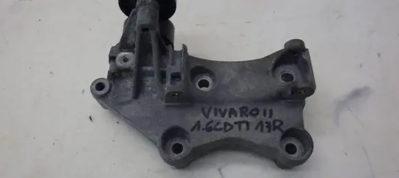 Opel Vivaro Generator/alternator bracket 117105124R