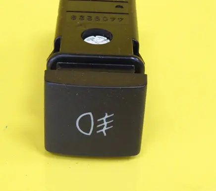Fog light switch