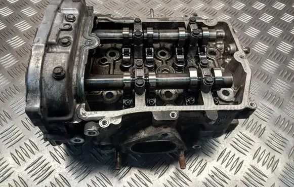 Subaru Outback Engine head T20DLH