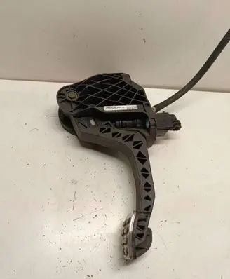 Skoda Octavia Mk2 (1Z) Clutch pedal 1K1721059CA
