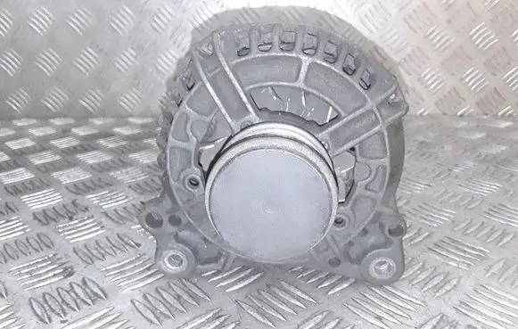 Volkswagen Golf IV Generator/alternator 028903028e