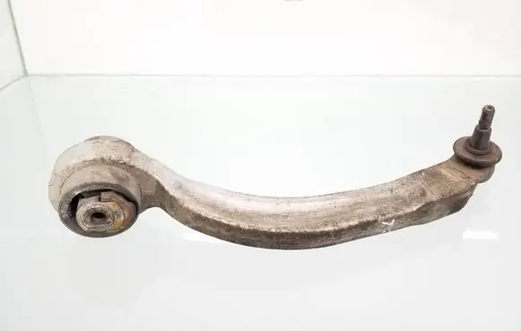 Volkswagen PASSAT B5 Front lower control arm/wishbone
