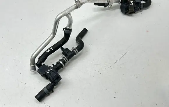 Porsche Cayenne (92A) Engine coolant pipe/hose 7P5815801 085027802 00000072