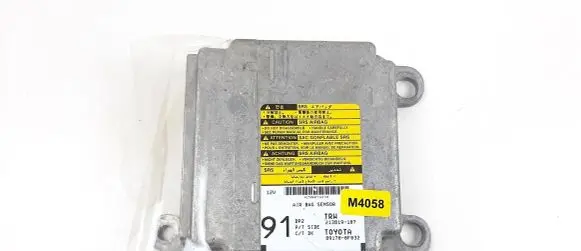 Toyota Corolla Verso AR10 Airbag control unit/module 891700F032 M4058