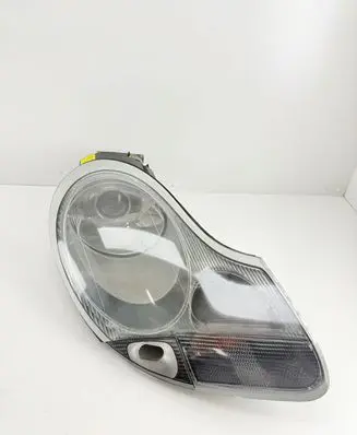 Porsche Boxster 986 Headlight/headlamp 99663105804 0301096772