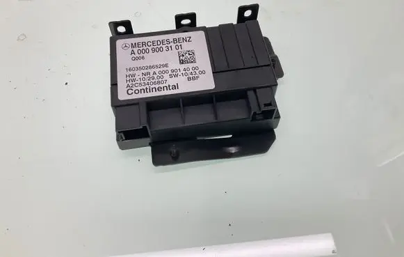 Mercedes-Benz Sprinter W906 Fuel injection pump control unit/module A0009003101 A0009014000 A2C53406807