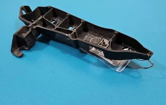 Peugeot 3008 II Front bumper mounting bracket 9810975380 IMPRK1534384