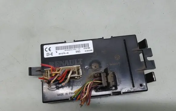 Renault Trafic II (X83) Comfort/convenience module 281127704A