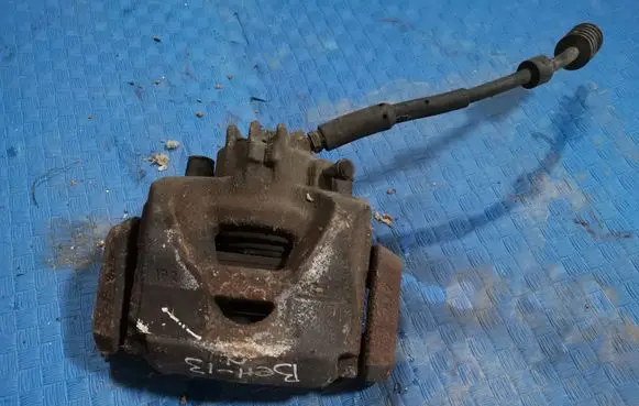 Citroen Berlingo Front brake caliper