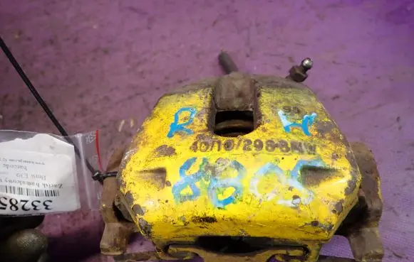 BMW 5 E34 Rear brake caliper 4010298