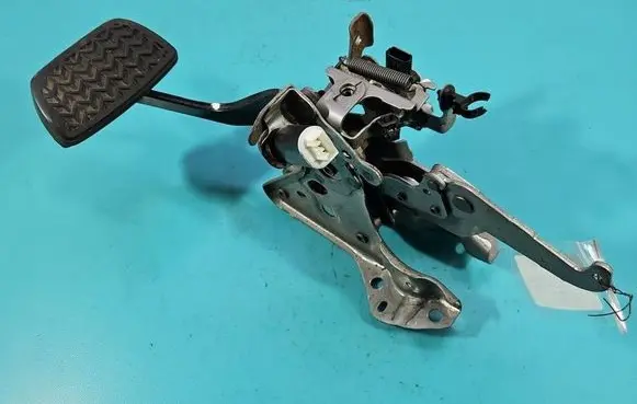 Toyota RAV 4 (XA50) Pedal assembly 89510-33030 IMPRK1533766