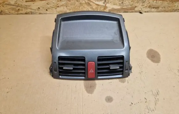 Toyota Auris 150 Dash center air vent grill 5567002130