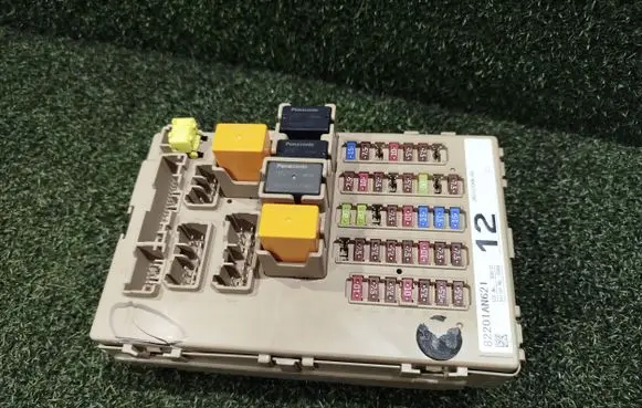 Subaru Outback (BT) Fuse module 82201AN621 82201AN JB010700N00