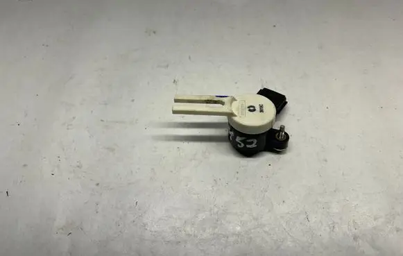 Chevrolet Camaro Brake pedal sensor switch 13583369