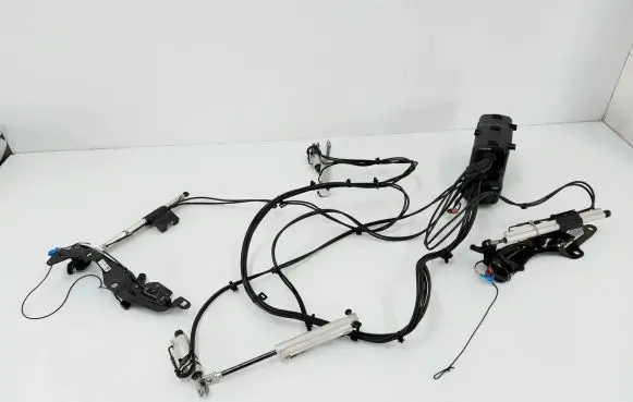Mercedes-Benz E W238 Convertible roof hydraulic pump A2388000030