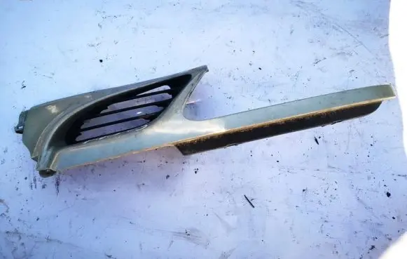 Renault Scenic I Front grill 7700834200