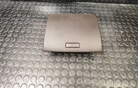 Volkswagen Touareg II Glove box 7P6857922C 7p6857922