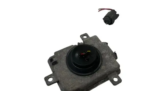 Volkswagen Polo V 6R Headlight ballast module Xenon W3T16271 8215