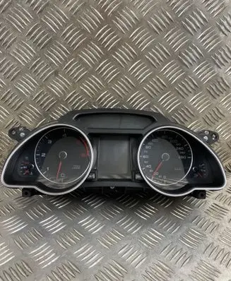 Audi A5 Sportback 8TA Speedometer (instrument cluster) 8T0920930D