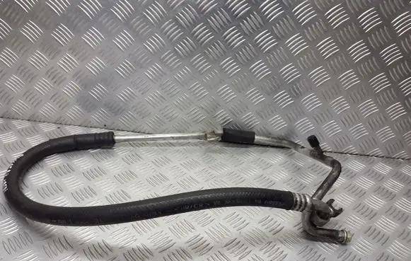 Volkswagen PASSAT B4 Air conditioning (A/C) pipe/hose