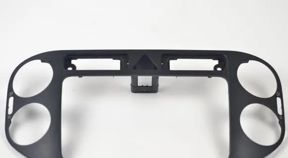 Volkswagen Golf Plus Radio/GPS head unit trim 5M0858069N 5N0858069