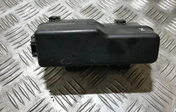 Toyota Corolla Verso AR10 Fuse box set