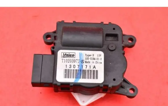 Renault Trafic I Air flap motor/actuator T1020397J