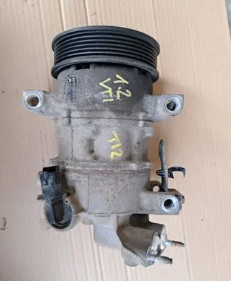 Peugeot 2008 I Air conditioning (A/C) compressor (pump) 9672247080