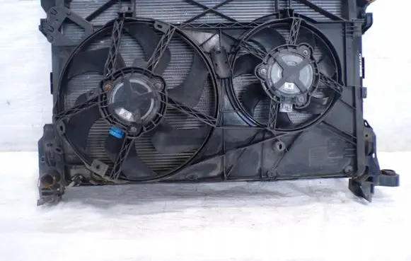 Opel Vivaro Radiator set 